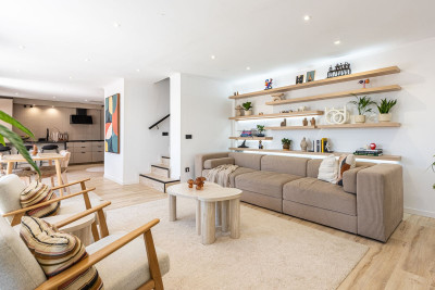 2 Bedroom Middle Floor Apartment in La Duquesa - Image 4