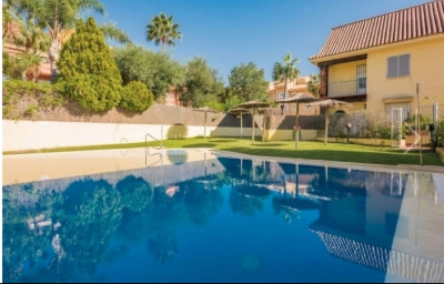 4 Bedroom Townhouse in San Pedro de Alcántara - Image 4