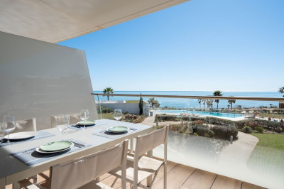 2 Bedroom Middle Floor Apartment in Estepona