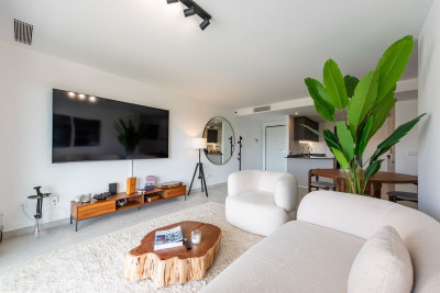 2 Bedroom Middle Floor Apartment in Atalaya - Image 5