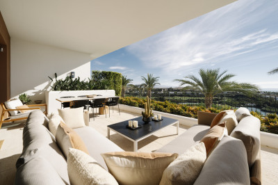 3 Bedroom Middle Floor Apartment in Casares - Image 2