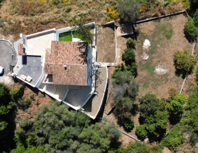 3 Bedroom Detached Villa in Marbella - Image 1