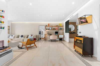 3 Bedroom Top Floor Apartment in Benahavís - Image 3