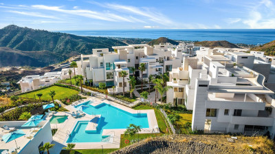 3 Bedroom Middle Floor Apartment in Marbella - Image 5