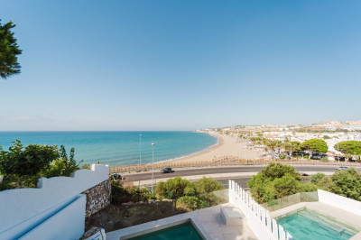 3 Bedroom Detached Villa in La Cala - Image 2