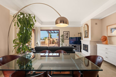 3 Bedroom Penthouse in La Mairena - Image 4