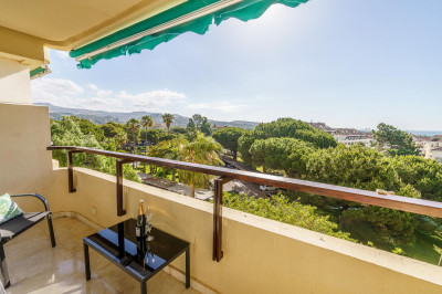 1 Bedroom Middle Floor Apartment in Marbesa - Image 5