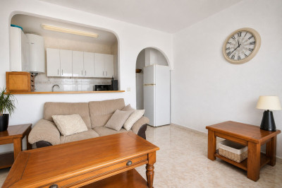 2 Bedroom Top Floor Apartment in Cerros del Aguila - Image 4