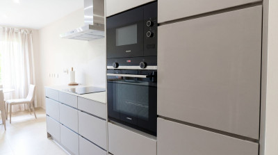 2 Bedroom Middle Floor Apartment in Nueva Andalucía - Image 4