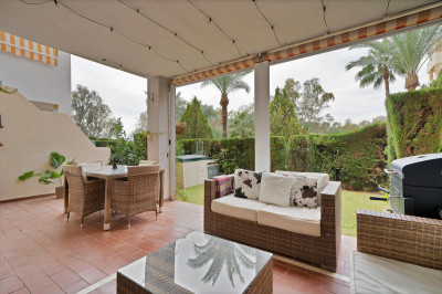 2 Bedroom Ground Floor Apartment in Estepona - Image 4