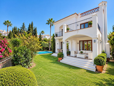 4 Bedroom Detached Villa in Selwo - Image 2