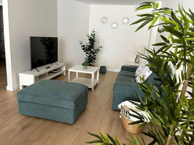 3 Bedroom Middle Floor Apartment in Marbella - Image 4