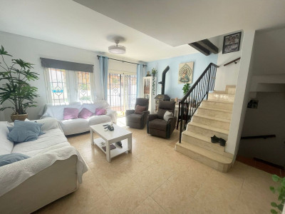 3 Bedroom Townhouse in Estepona - Image 3