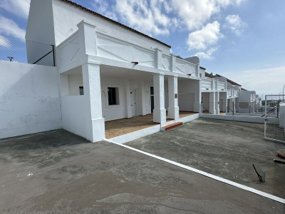 2 Bedroom Townhouse in Doña Julia - Image 4