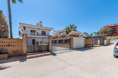 5 Bedroom Detached Villa in La Capellania - Image 3