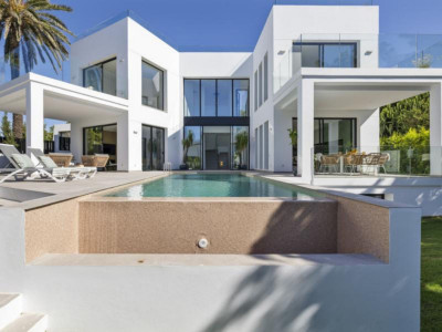 5 Bedroom Detached Villa in Marbesa