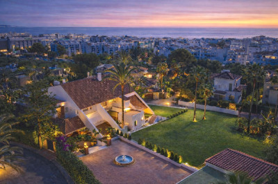 7 Bedroom Detached Villa in Puerto Banús
