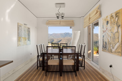 5 Bedroom Detached Villa in La Mairena - Image 4