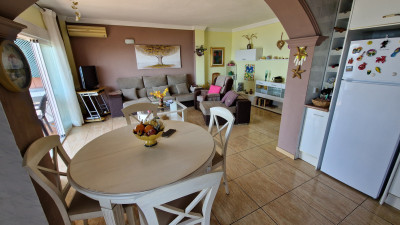 3 Bedroom Middle Floor Apartment in Estepona - Image 4