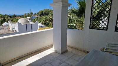 2 Bedroom Middle Floor Apartment in Reserva de Marbella - Image 2