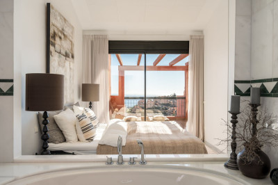 4 Bedroom Penthouse Duplex in Calahonda - Image 4