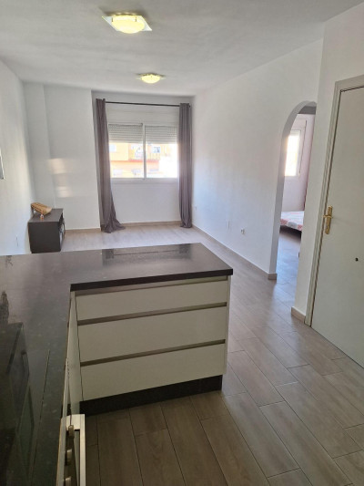 2 Bedroom Middle Floor Apartment in Mijas Costa - Image 4