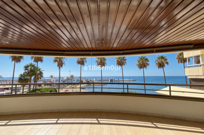 3 Bedroom Middle Floor Apartment in Marbella - Image 1