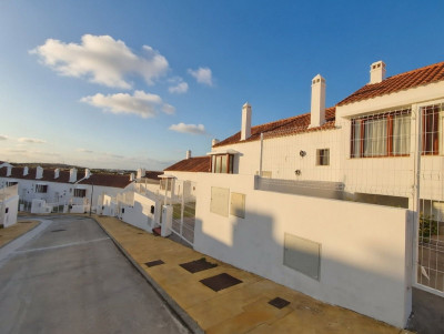 3 Bedroom Townhouse in Doña Julia - Image 5