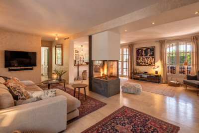 3 Bedroom Detached Villa in Marbella - Image 3