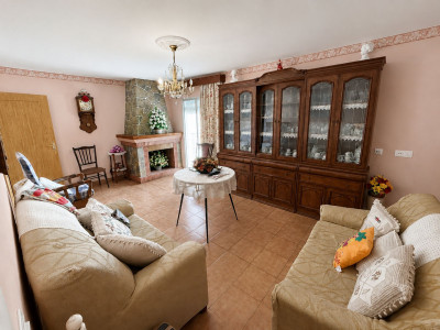 3 Bedroom Detached Villa in Casares - Image 3