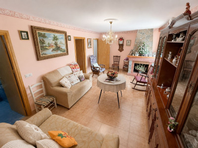 3 Bedroom Detached Villa in Casares - Image 4