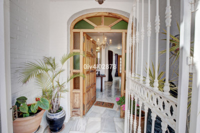 5 Bedroom Detached Villa in La Capellania - Image 4