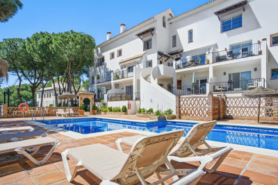 4 Bedroom Penthouse Duplex in Nueva Andalucía - Image 4