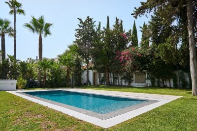 5 Bedroom Detached Villa in The Golden Mile - Image 4