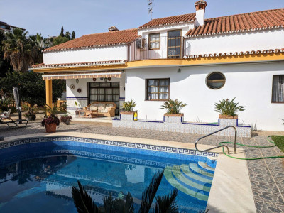 5 Bedroom Detached Villa in Benalmadena - Image 1
