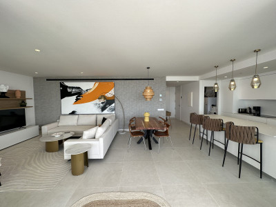 2 Bedroom Ground Floor Apartment in Benalmadena - Image 3