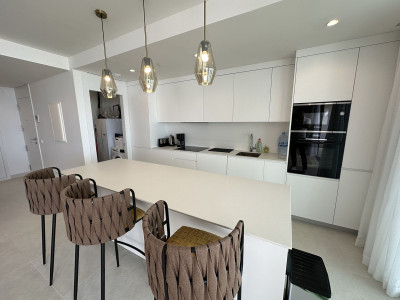 2 Bedroom Ground Floor Apartment in Benalmadena - Image 4
