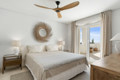 3 Bedroom Middle Floor Apartment in Nueva Andalucía - Image 3