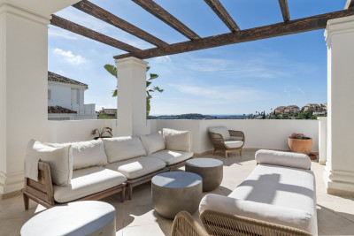 3 Bedroom Middle Floor Apartment in Nueva Andalucía - Image 5