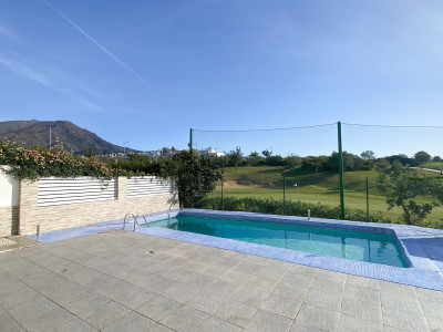 5 Bedroom Semi-Detached House in Valle Romano - Image 1