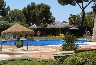2 Bedroom Ground Floor Apartment in Miraflores - Image 3