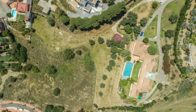 6 Bedroom Detached Villa in Benalmadena - Image 3