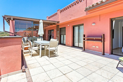 3 Bedroom Penthouse in Casares Playa