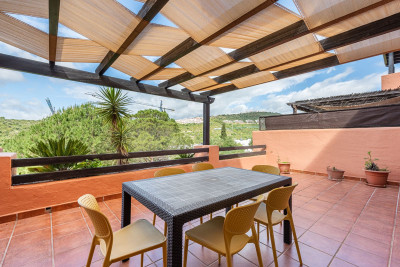 3 Bedroom Middle Floor Apartment in Casares - Image 3