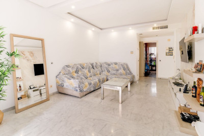 3 Bedroom Middle Floor Apartment in Estepona - Image 3