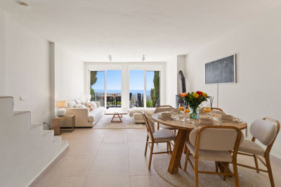 2 Bedroom Townhouse in Altos de los Monteros - Image 3