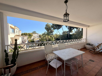 2 Bedroom Middle Floor Apartment in Río Real - Image 3