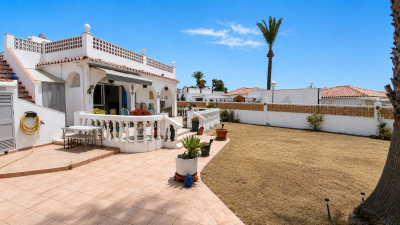 2 Bedroom Detached Villa in El Faro - Image 1