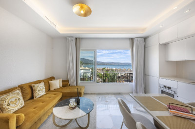 2 Bedroom Top Floor Apartment in Puerto Banús - Image 3