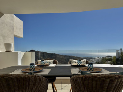 3 Bedroom Middle Floor Apartment in Ojén - Image 3